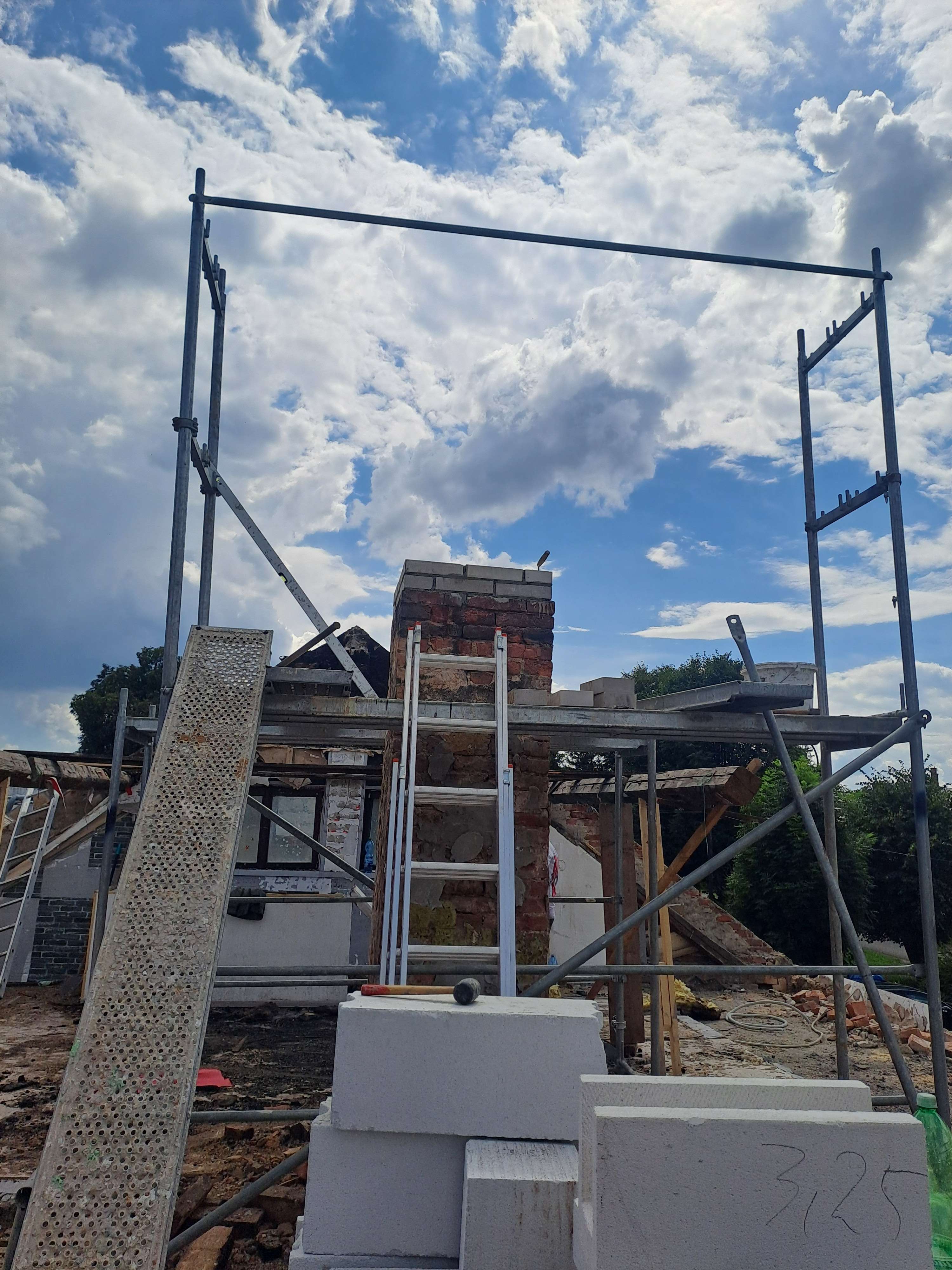 Renovácia domu po požiari — fotografia 4