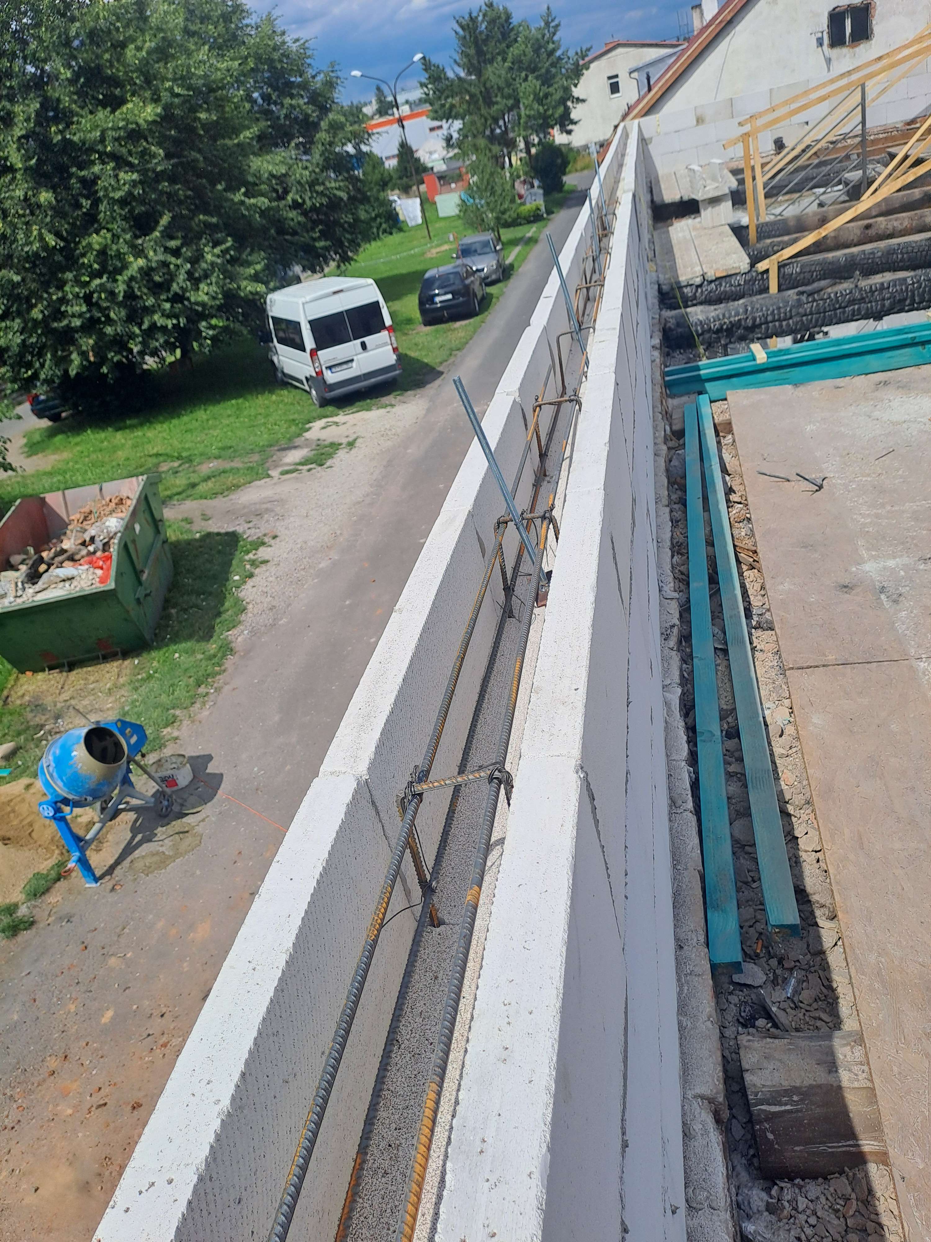 Renovácia domu po požiari — fotografia 9